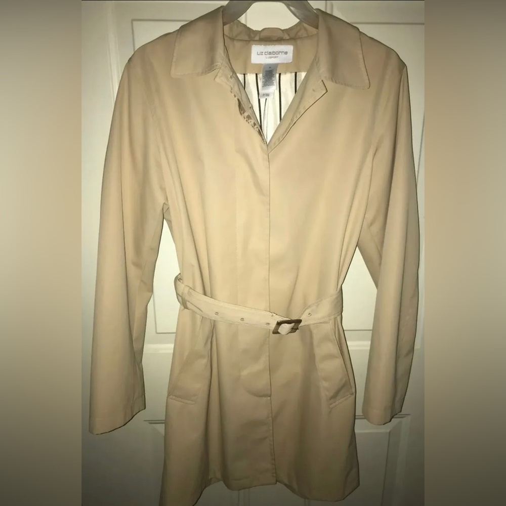 Liz Claiborne Liz Sport Tan Belted Trench Coat Medium